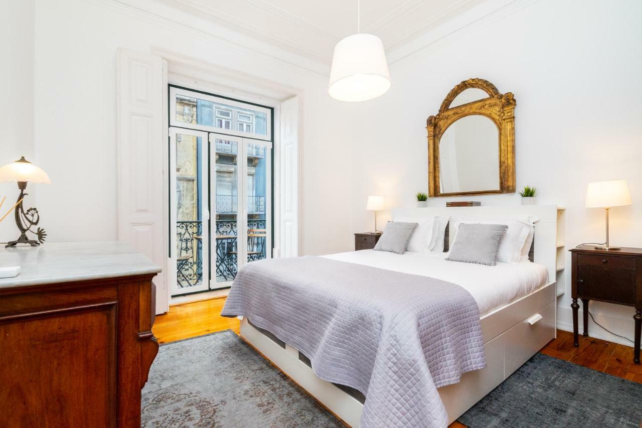 4 Bedroom Apartment On The City Center Lisbon Bagian luar foto