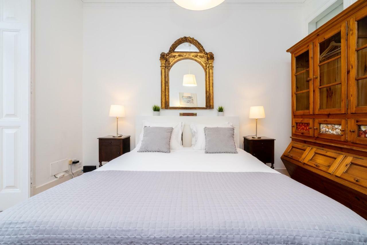 4 Bedroom Apartment On The City Center Lisbon Bagian luar foto