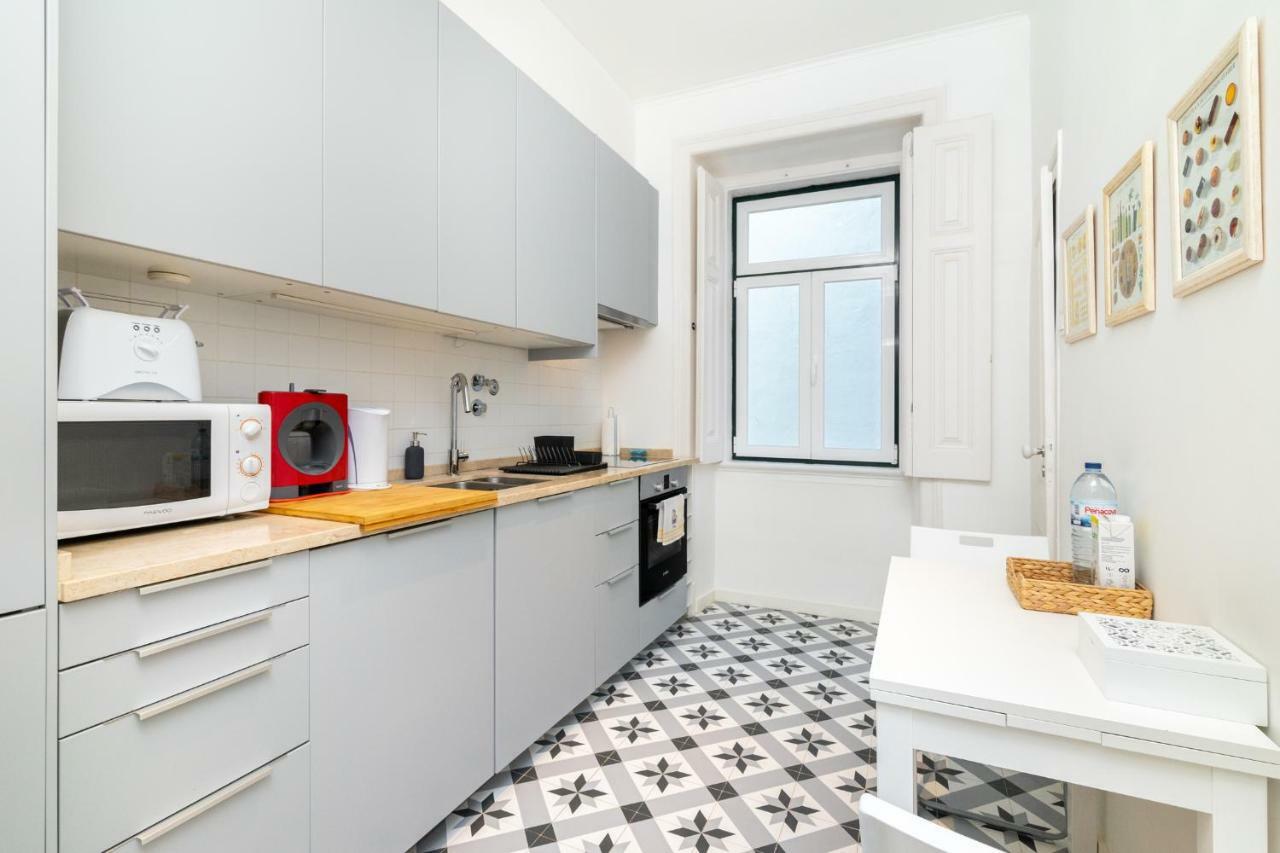 4 Bedroom Apartment On The City Center Lisbon Bagian luar foto